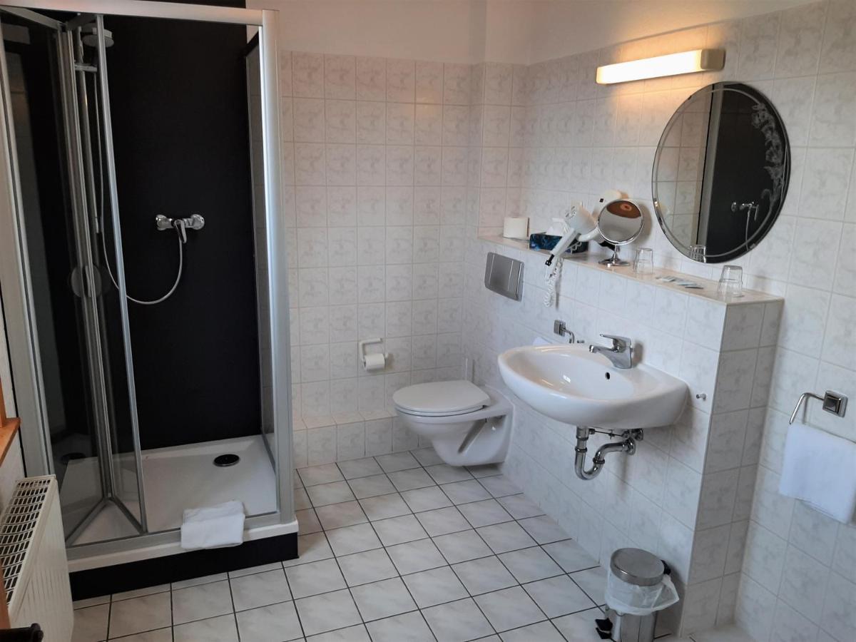 Landhotel Gemeindeschaenke Wanfried Buitenkant foto