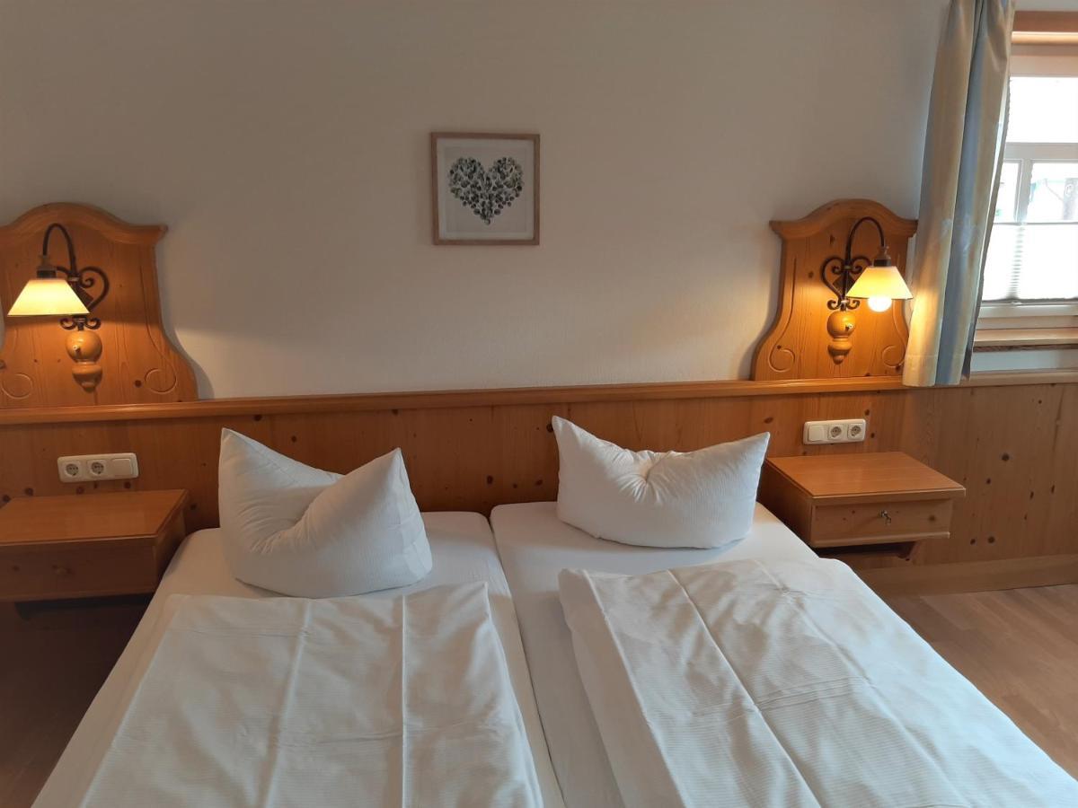 Landhotel Gemeindeschaenke Wanfried Buitenkant foto