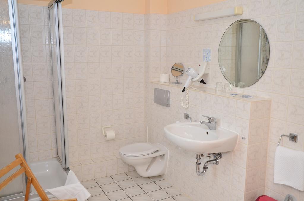 Landhotel Gemeindeschaenke Wanfried Buitenkant foto